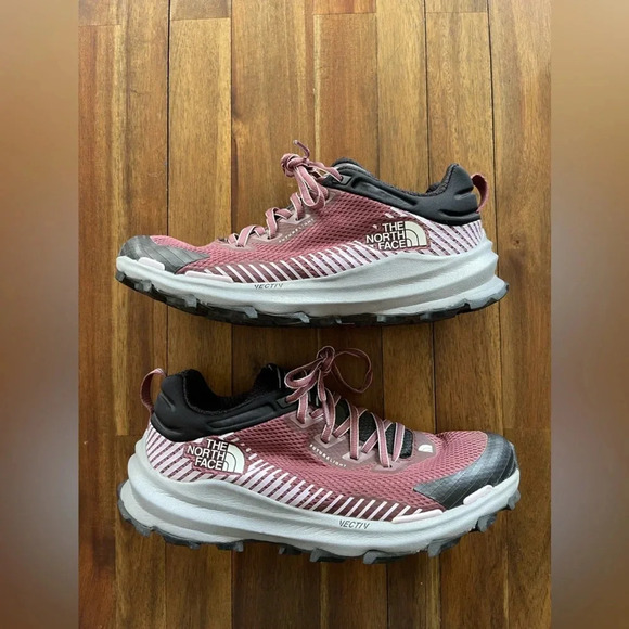 The North Face Women's VECTIV™ Fastpack FUTURELIGHT™ Shoes - Picture 4 of 13